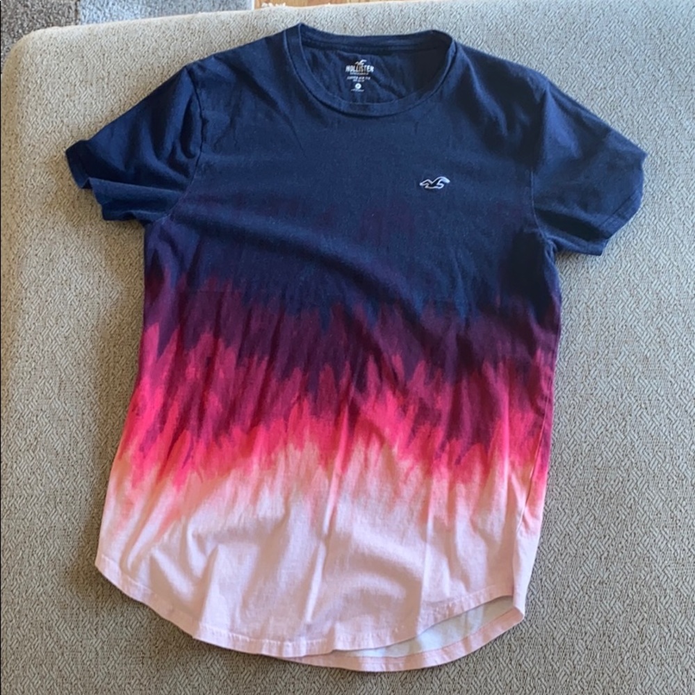 Hollister tshirt